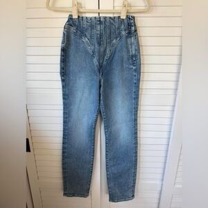GOOD AMERICAN Good Classic Pintuck Jeans